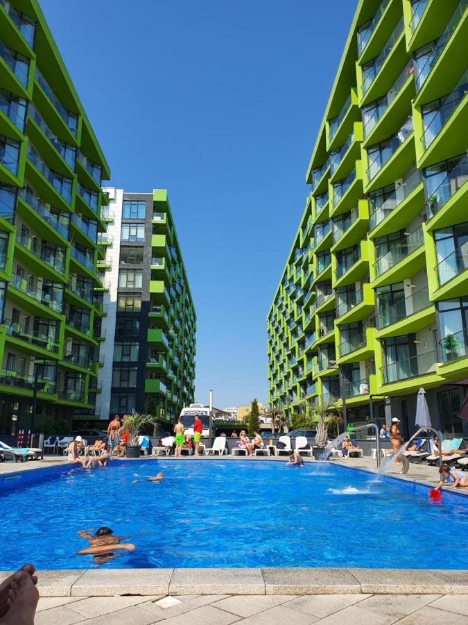 Apartament Sunway Alezzi Beach Năvodari Exterior foto