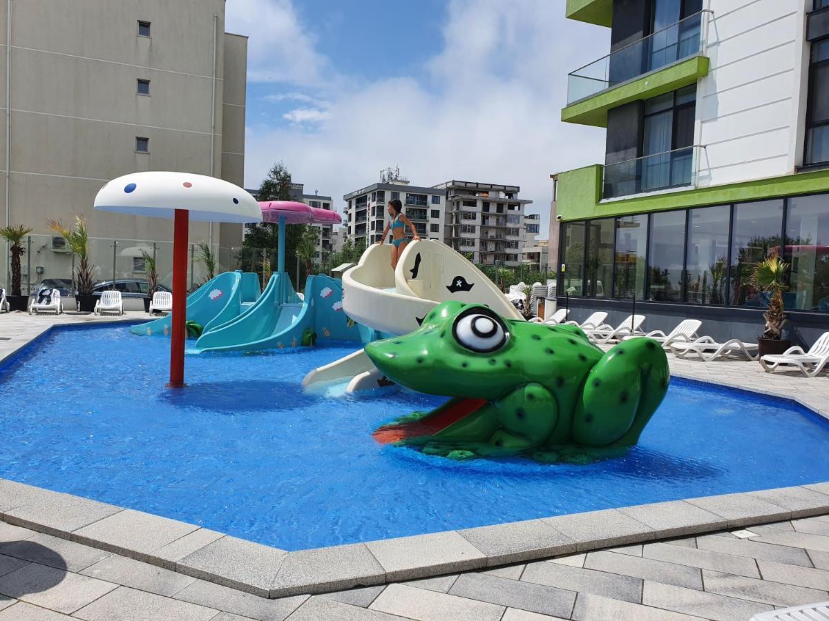 Apartament Sunway Alezzi Beach Năvodari Exterior foto