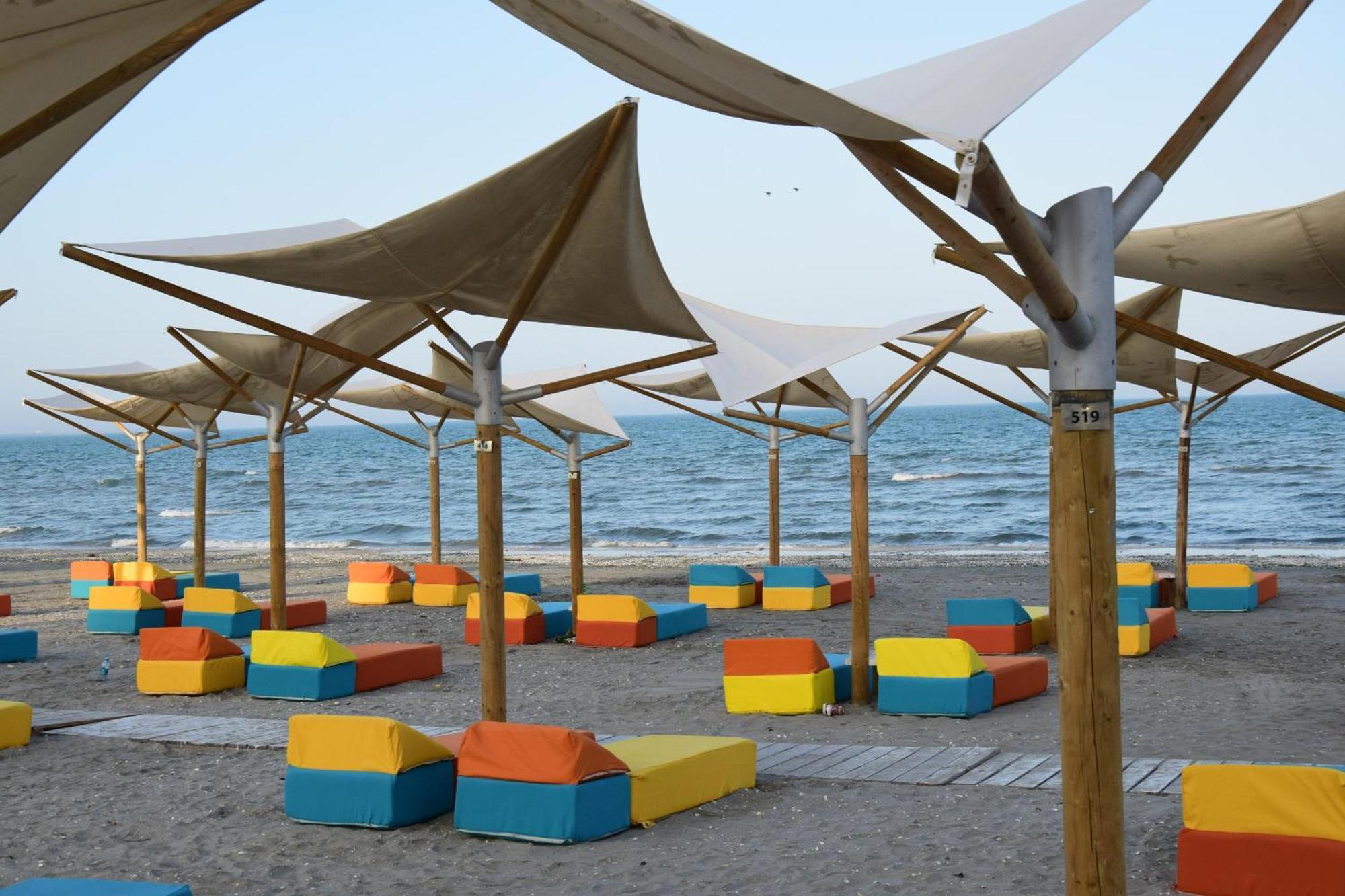 Apartament Sunway Alezzi Beach Năvodari Exterior foto