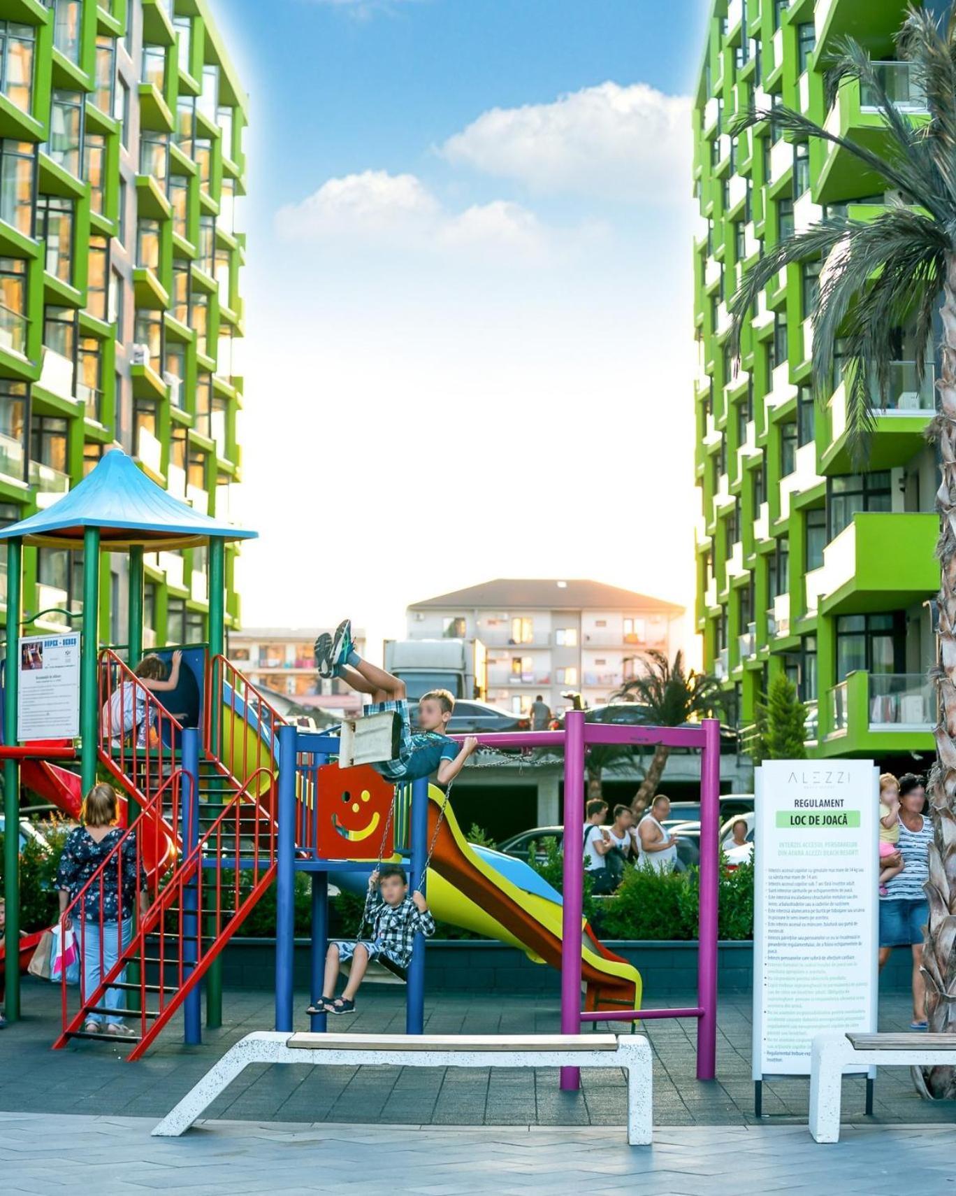 Apartament Sunway Alezzi Beach Năvodari Exterior foto